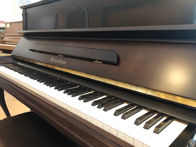 日本の名器 新品同様のクロイツェルKE-600 外装全塗装済み ￥550,000（税別） | 浜松ピアノ社