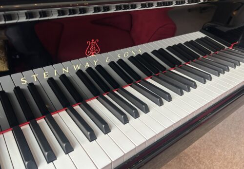 新品スタインウェイグランドピアノO-180　入荷しました